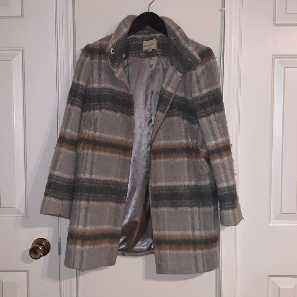 Loft Jacket - Picture 4 of 11